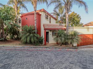 3 Bed Duplex in Boskruin