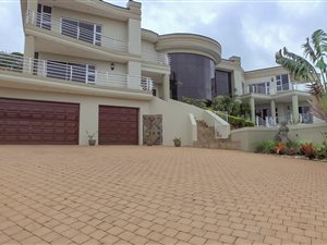 4 Bed House in La Lucia