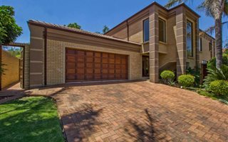 4 Bedroom Cluster in Bartlett