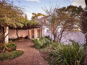 3 Bed House in President Park