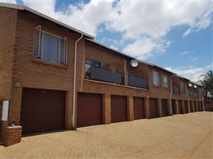 3 Bed Townhouse in Hennopspark