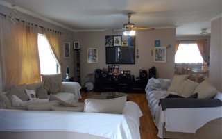 3 Bedroom House in Sunridge