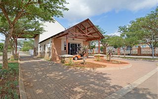 1000 m² Land available in The Ridge Estate
