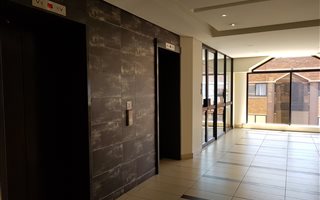 69 m² Commercial space in Parktown