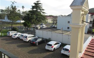 Bachelor apartment in Stellenbosch Central