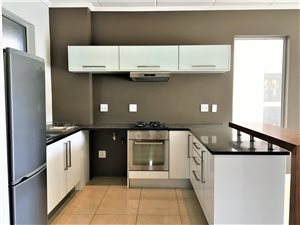 2 Bed Apartment in Bryanston