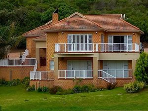 4 Bed House in Dolphin Creek Golf Estate