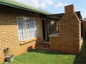 2 Bed Simplex in Highveld
