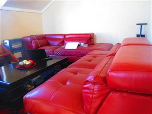 2 Bed Apartment in Lonehill