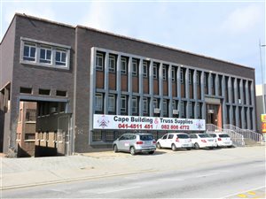 3236 m² Industrial space in North End