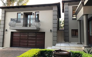 5 Bedroom House in Faerie Glen