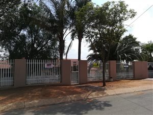 4 Bed House in Kwaggasrand