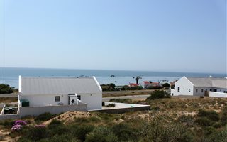 599 m² Land available in Britannica Heights
