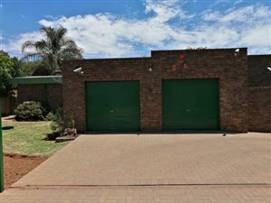 3 Bed House in Mayberry Park