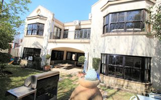 4 Bedroom Cluster in Melrose North