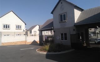 3 Bedroom House in Kyalami Hills