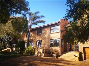 4 Bed House in Glenvista
