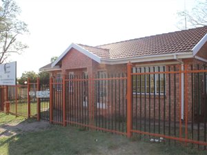 250 m² Office Space in Modimolle