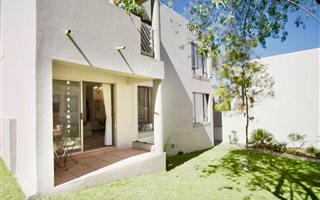 2 Bedroom Apartment in Hyde Park