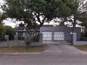4 Bed House in Framesby