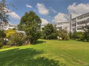 2 Bed Apartment in Fairview