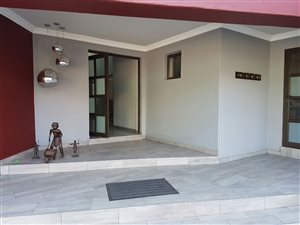 4 Bed House in Van Riebeeck Park