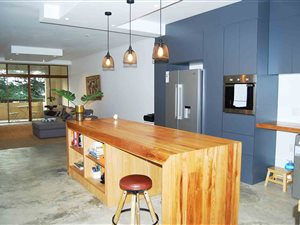 2 Bed Apartment in Melrose
