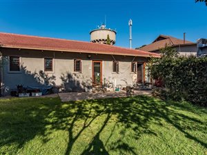 3 Bed House in Brixton