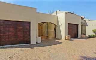 3 Bedroom Apartment in Parkmore