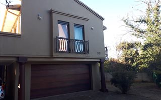 5 Bedroom House in Bayswater