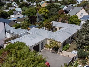 5 Bed House in Welcome Glen