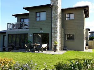 3 Bed Townhouse in Hartenbos Landgoed