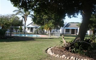 2 Bedroom Townhouse in Paradise Beach