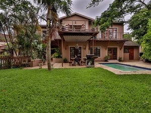 4 Bed House in Westbrook