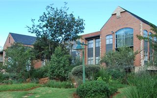 229 m² Commercial space in Cresta