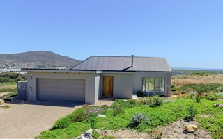 3 Bedroom House in Crofters Valley