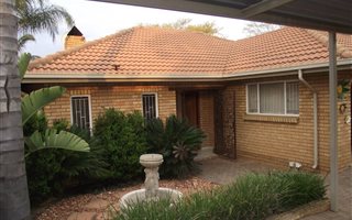 3 Bedroom House in Moreleta Park
