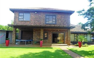 4 Bedroom House in Rothdene