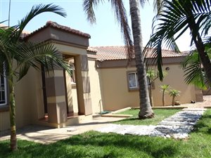 3 Bed Simplex in Safari Gardens