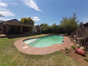 3 Bed House in Brackendowns