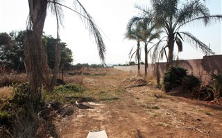 5.5 ha Land available in Mooikloof Equestrian Estate