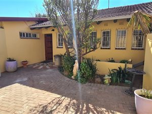3 Bed House in Jansen Park