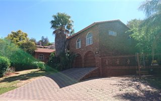 3 Bedroom House in Oakdene