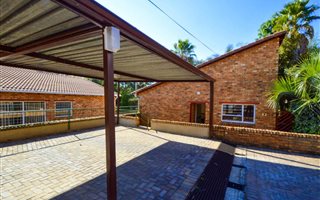 2 Bedroom Townhouse in Wilro Park