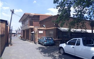 1500 m² Industrial space in Tulisa Park
