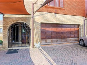 4 Bed House in Southcrest