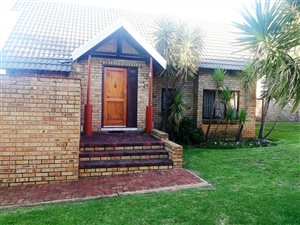 3 Bedroom Cluster in Monument