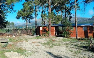 595 m² Land available in Bot River