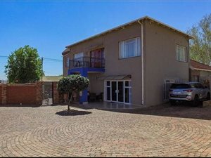 3 Bed House in The Hill
