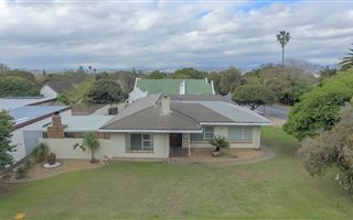 3 Bedroom House in Oakglen